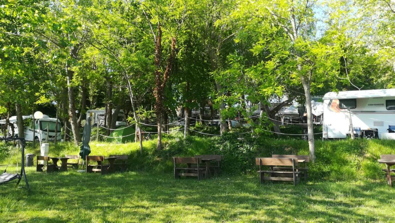 Camping Gabicce Monte ガビッチェ・マーレ エクステリア 写真